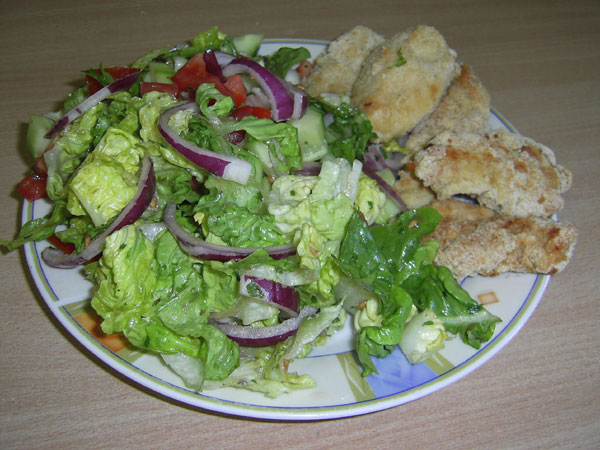 chickennuggets-salat-klein.jpg